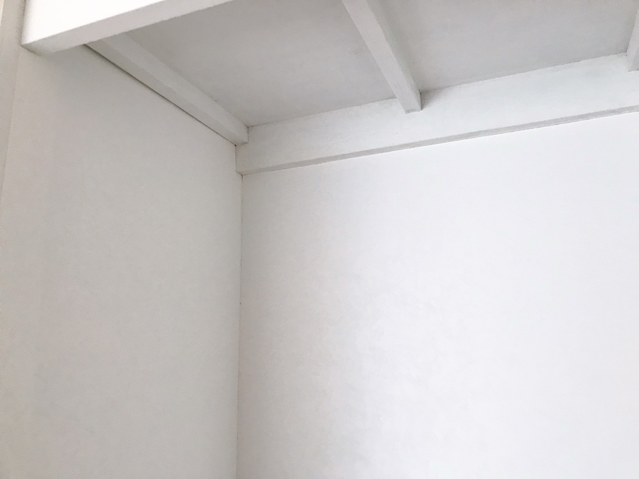 クローゼット 壁紙張り 匂い カビ対策 セルフリフォーム 簡単DIY